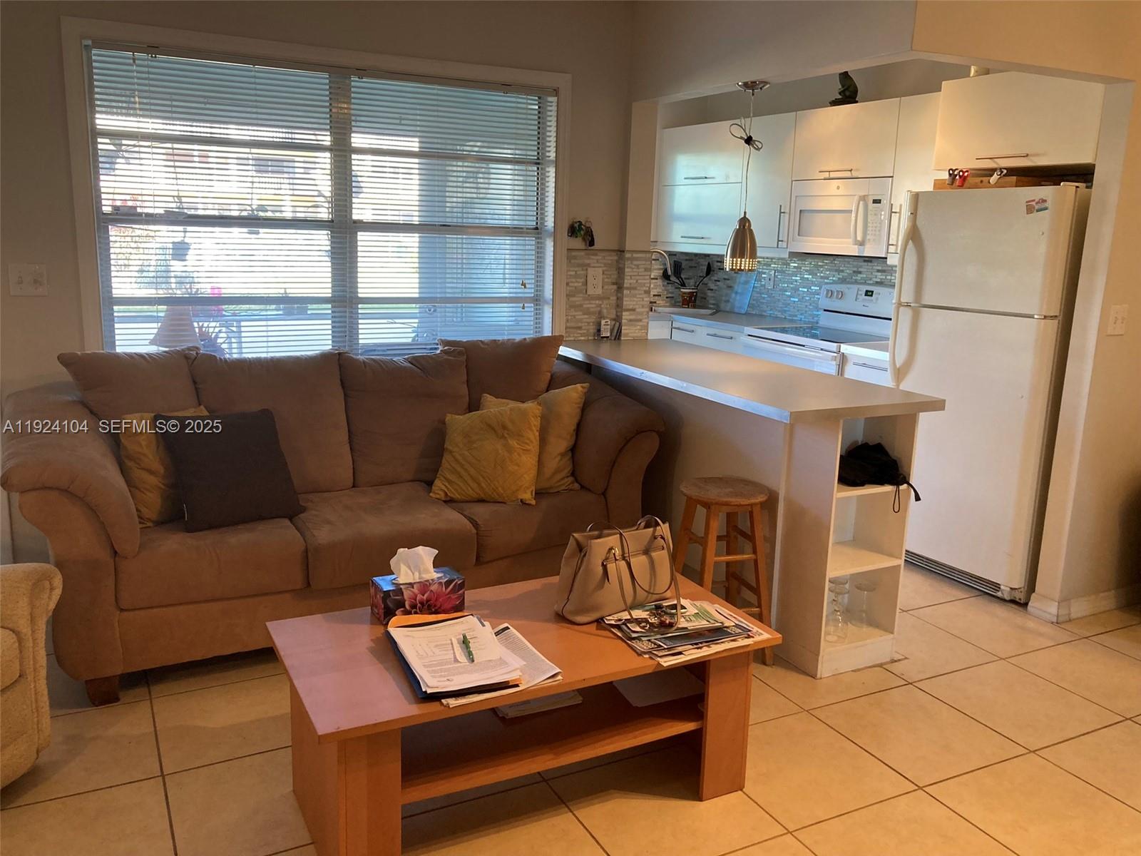 BEVERLY HILLS CONDO NUMBE - Residential