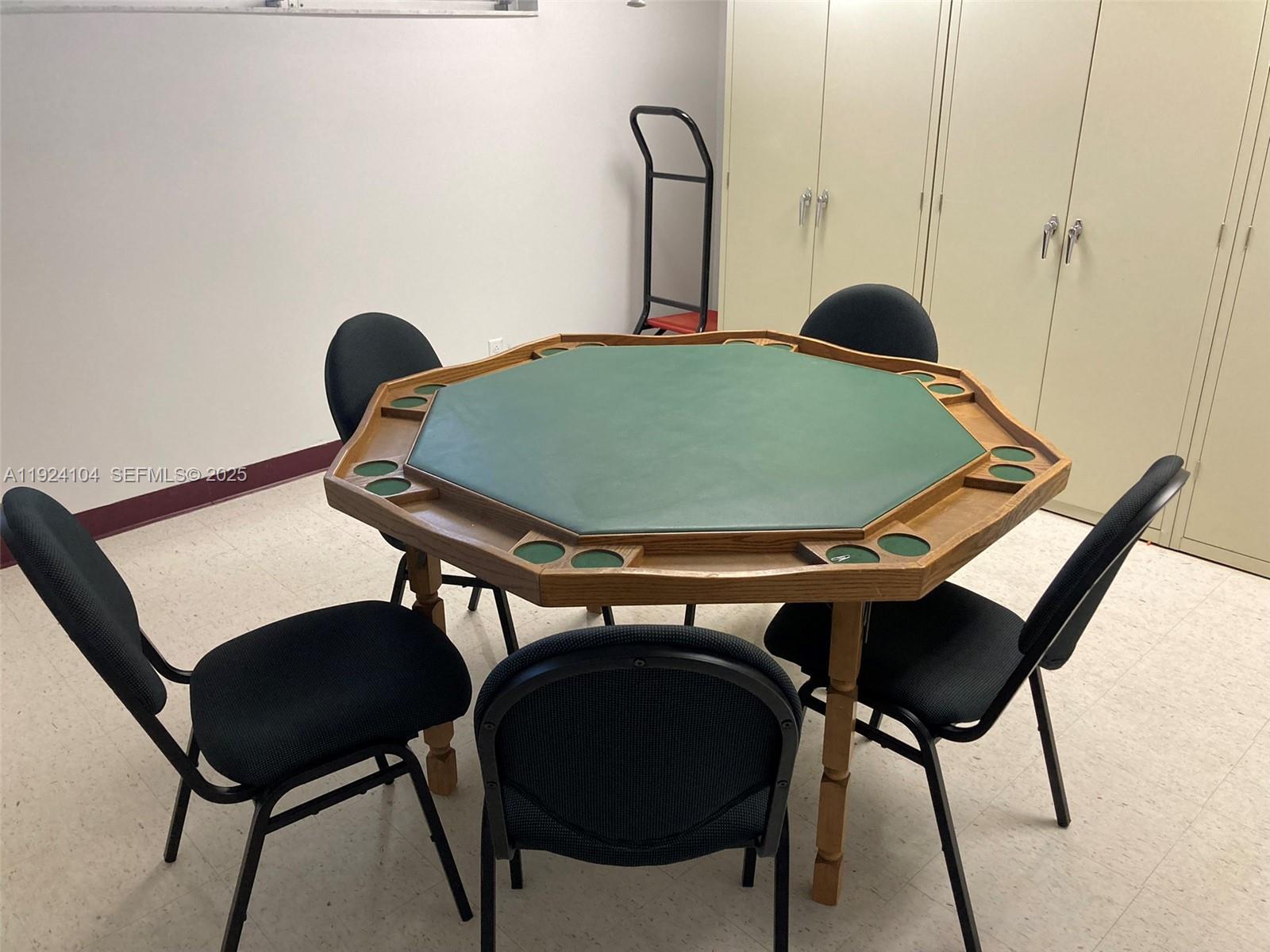 BEVERLY HILLS CONDO NUMBE - Residential