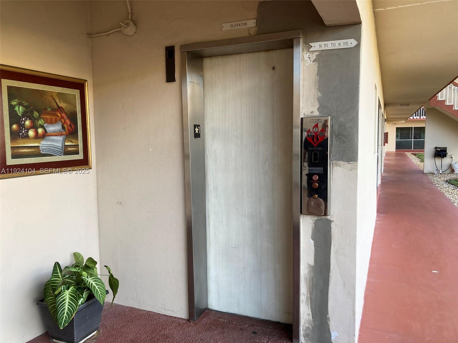 BEVERLY HILLS CONDO NUMBE - Residential