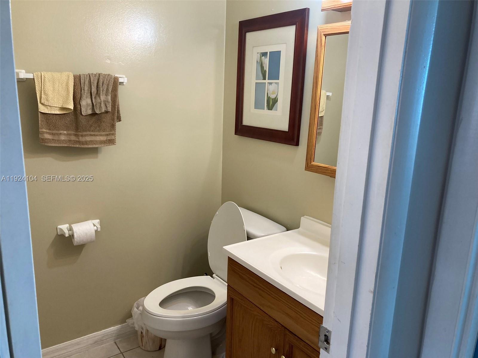 BEVERLY HILLS CONDO NUMBE - Residential