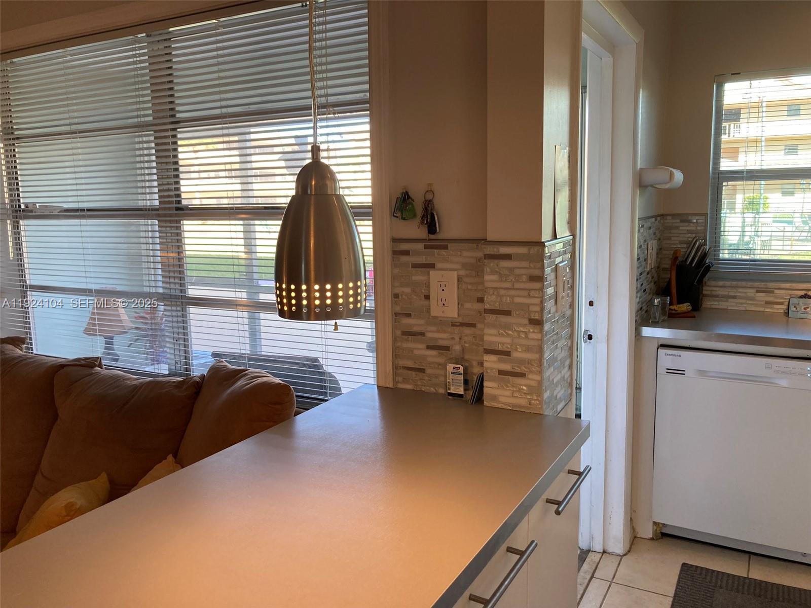 BEVERLY HILLS CONDO NUMBE - Residential