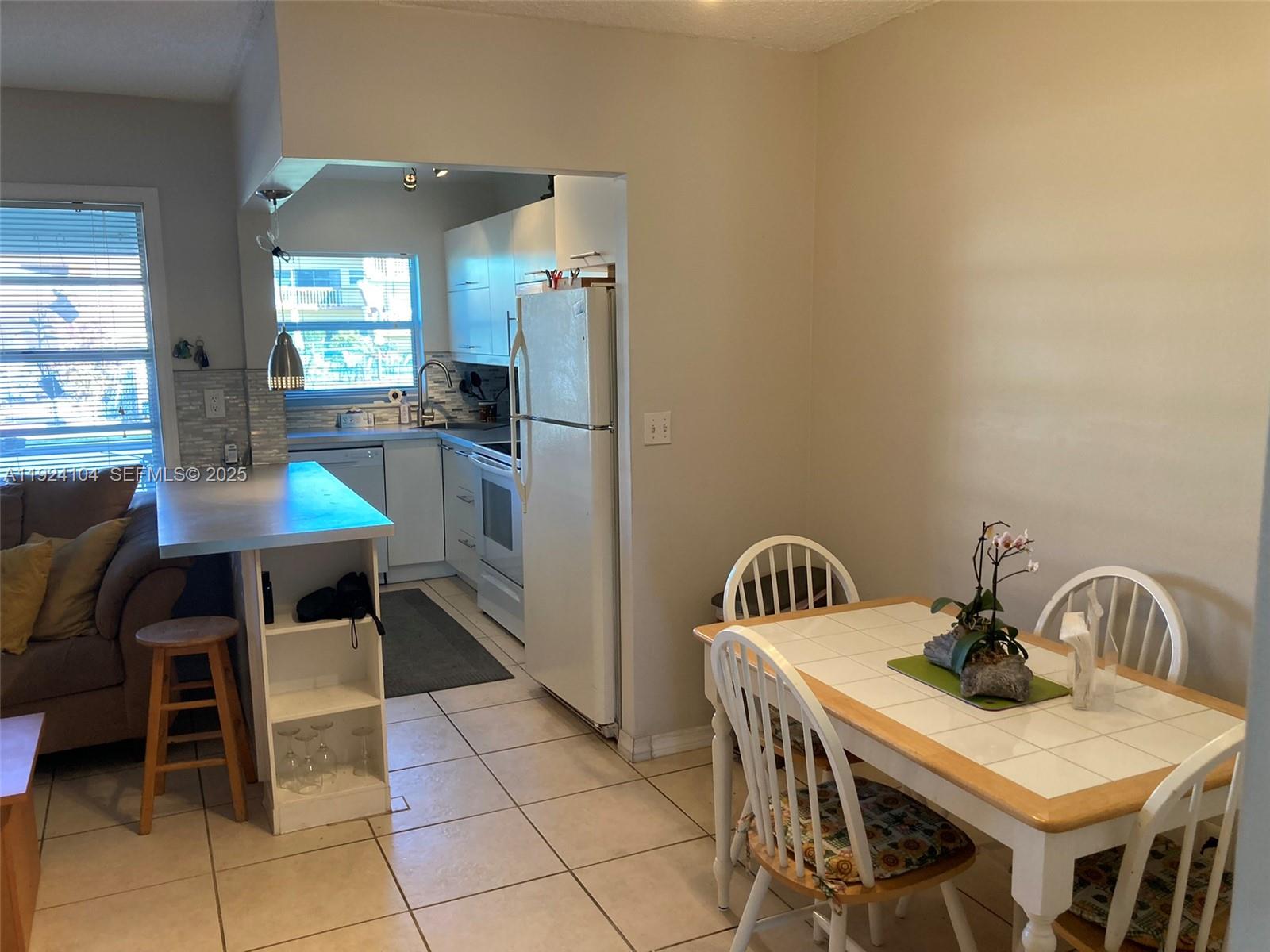 BEVERLY HILLS CONDO NUMBE - Residential