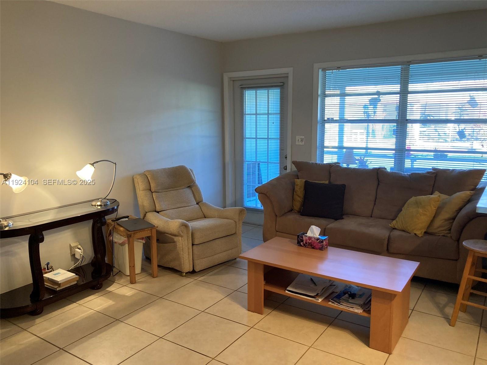 BEVERLY HILLS CONDO NUMBE - Residential