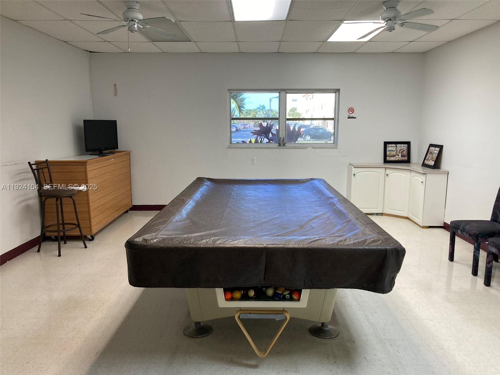 BEVERLY HILLS CONDO NUMBE - Residential