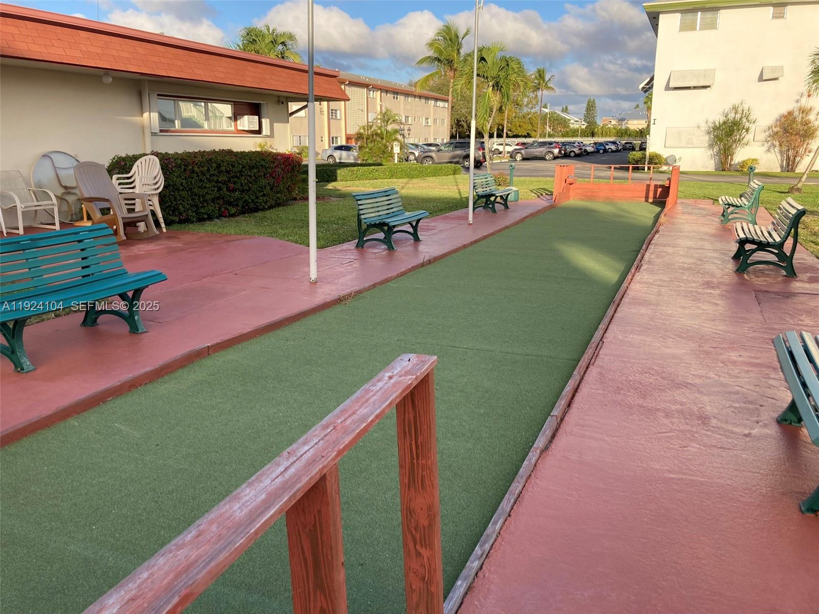 BEVERLY HILLS CONDO NUMBE - Residential