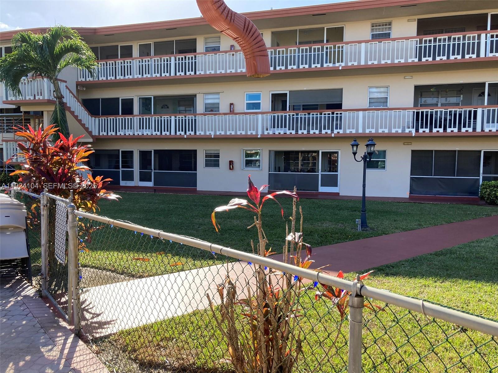 BEVERLY HILLS CONDO NUMBE - Residential