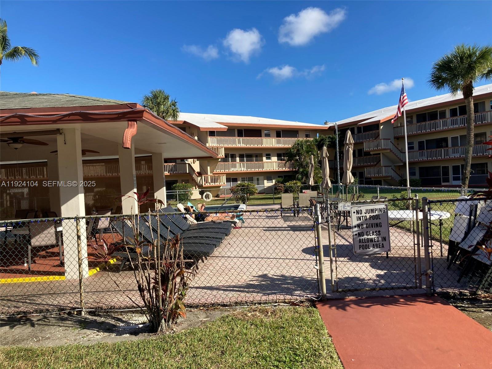 BEVERLY HILLS CONDO NUMBE - Residential