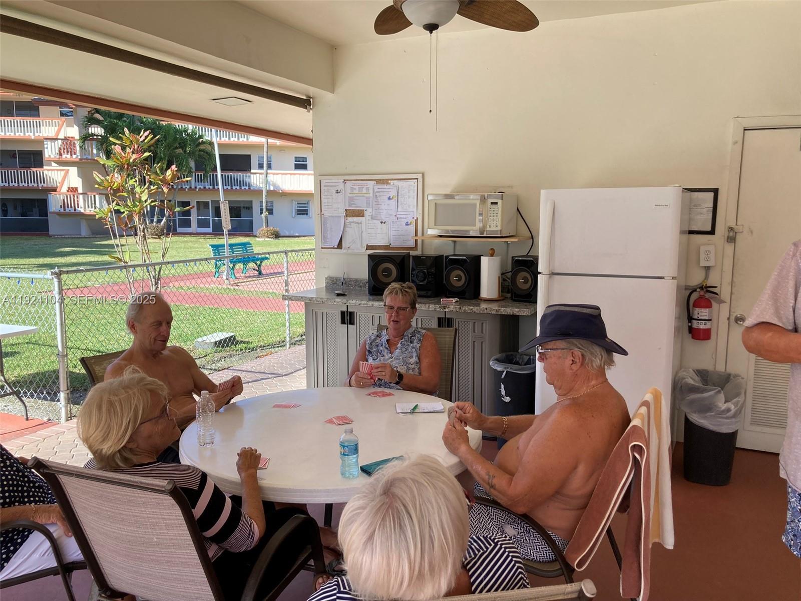 BEVERLY HILLS CONDO NUMBE - Residential