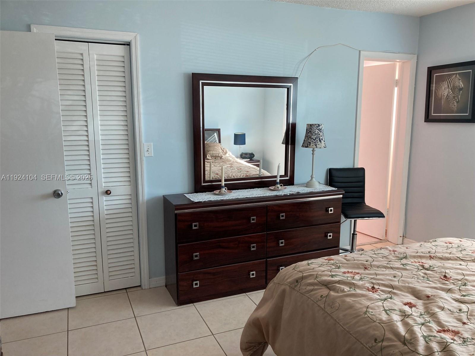 BEVERLY HILLS CONDO NUMBE - Residential