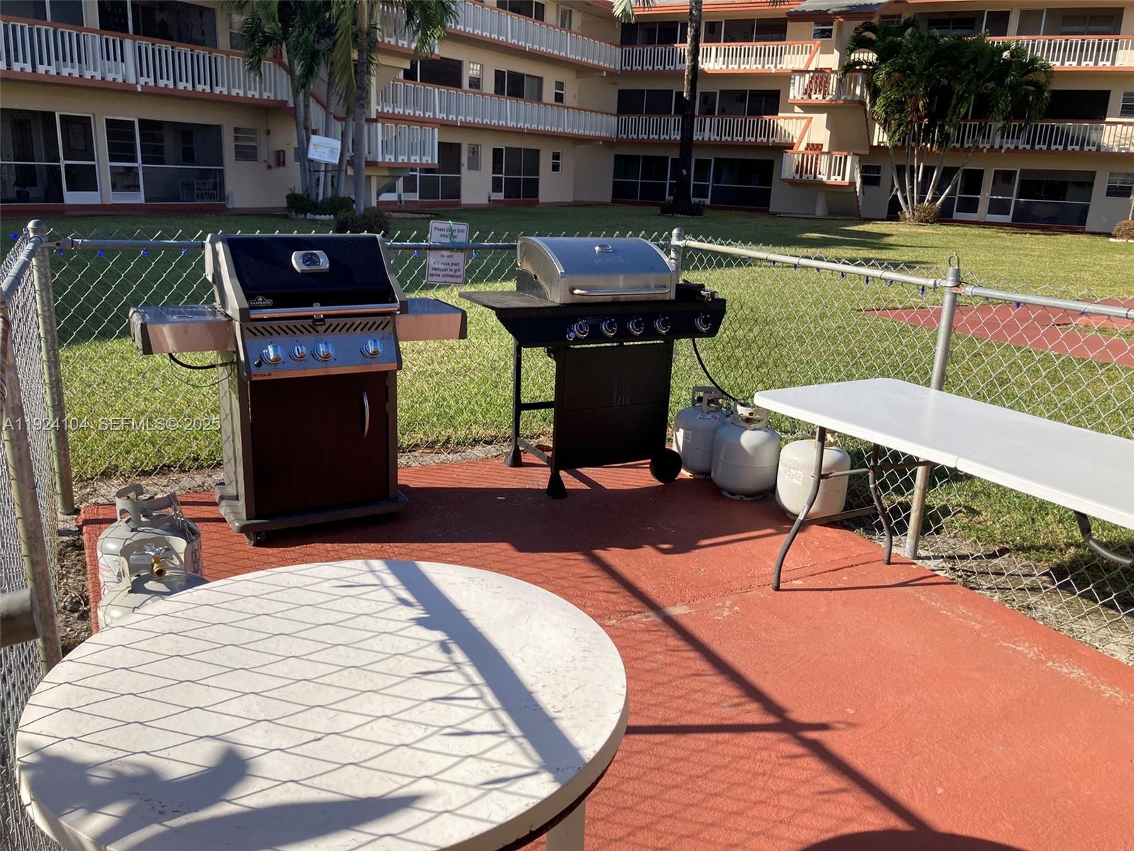 BEVERLY HILLS CONDO NUMBE - Residential