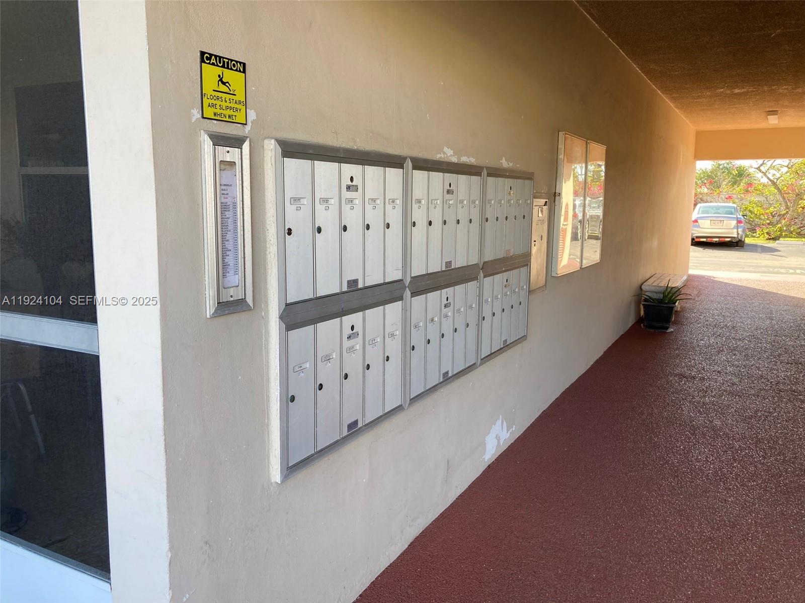 BEVERLY HILLS CONDO NUMBE - Residential