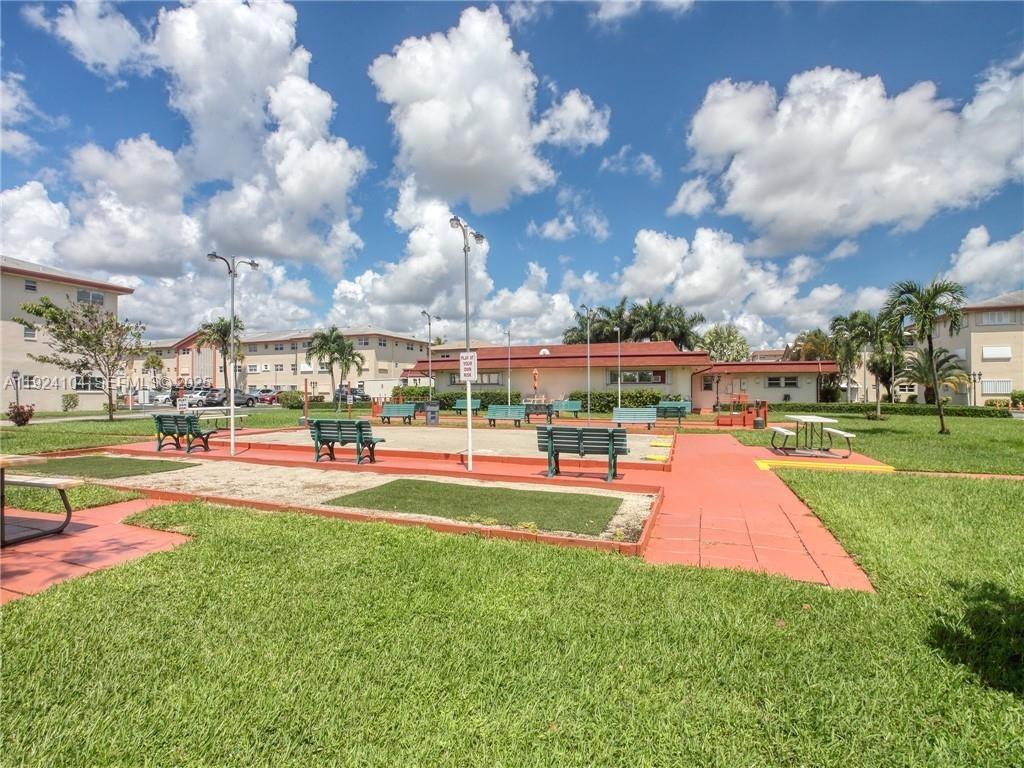 BEVERLY HILLS CONDO NUMBE - Residential