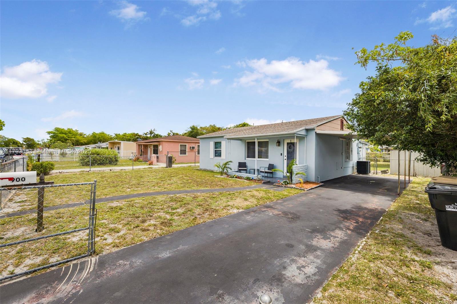 900 NW 130th St