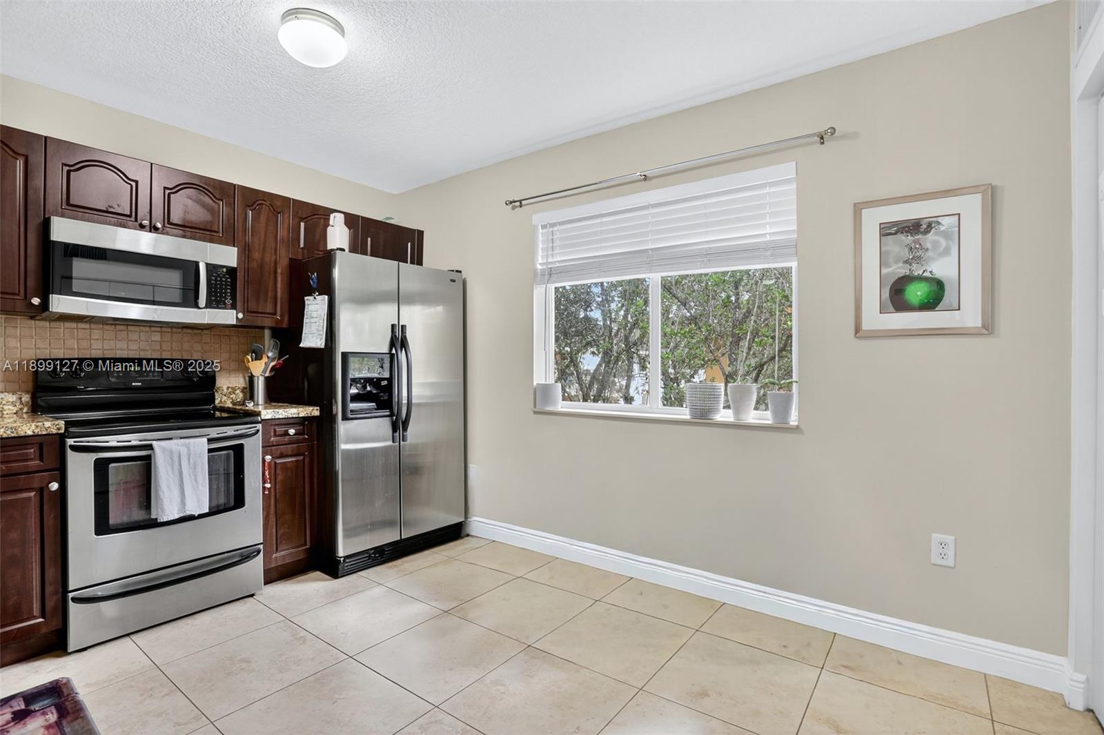 JASMINE LAKES II CONDO - Residential