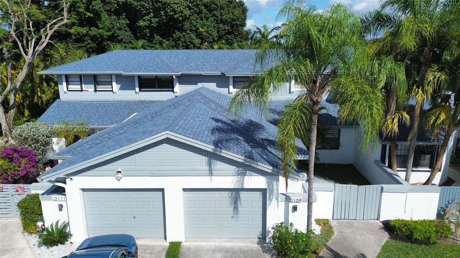 THE TOWNHOMES OF DORAL OA - Residential