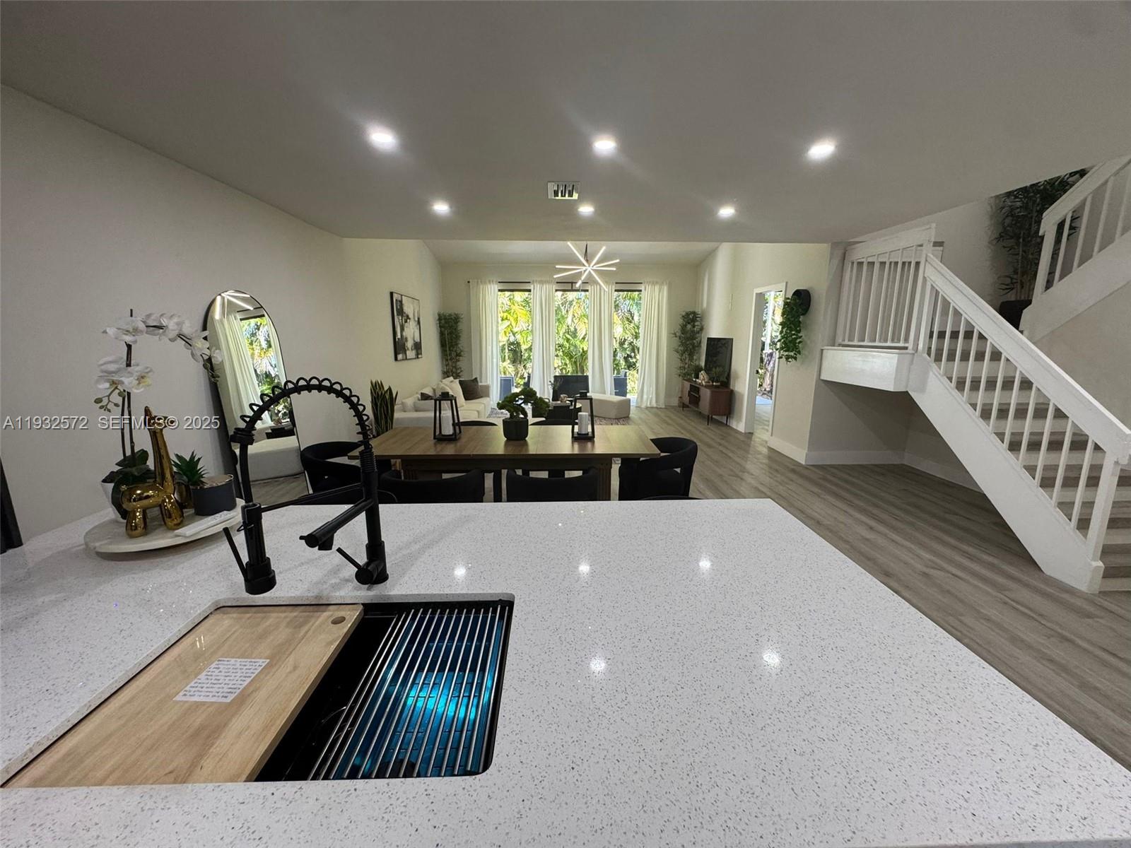 THE TOWNHOMES OF DORAL OA - Residential