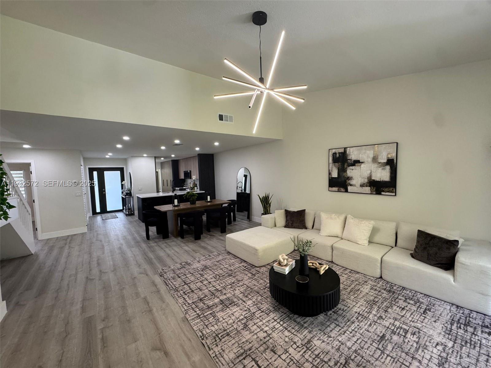 THE TOWNHOMES OF DORAL OA - Residential