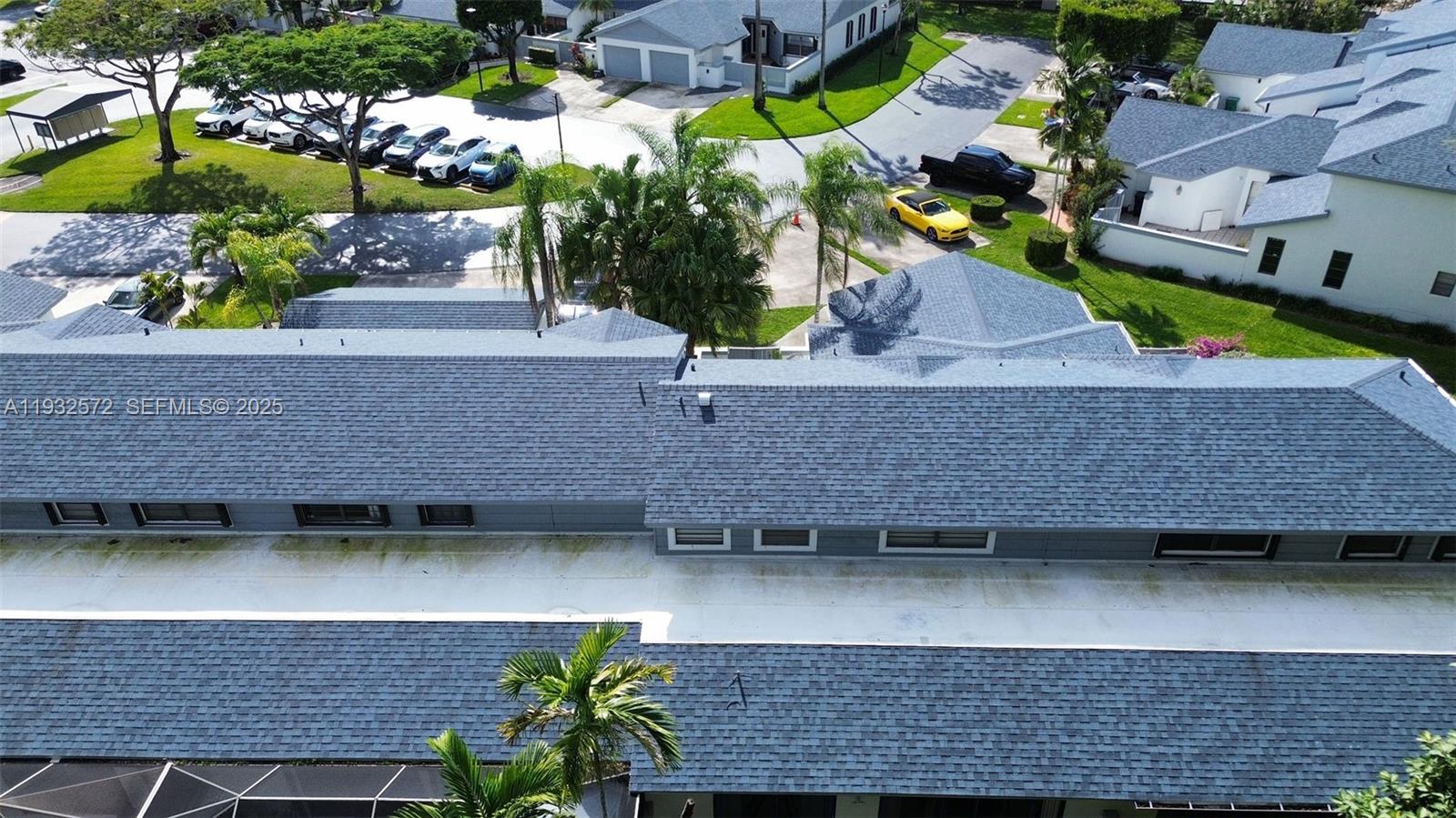 THE TOWNHOMES OF DORAL OA - Residential