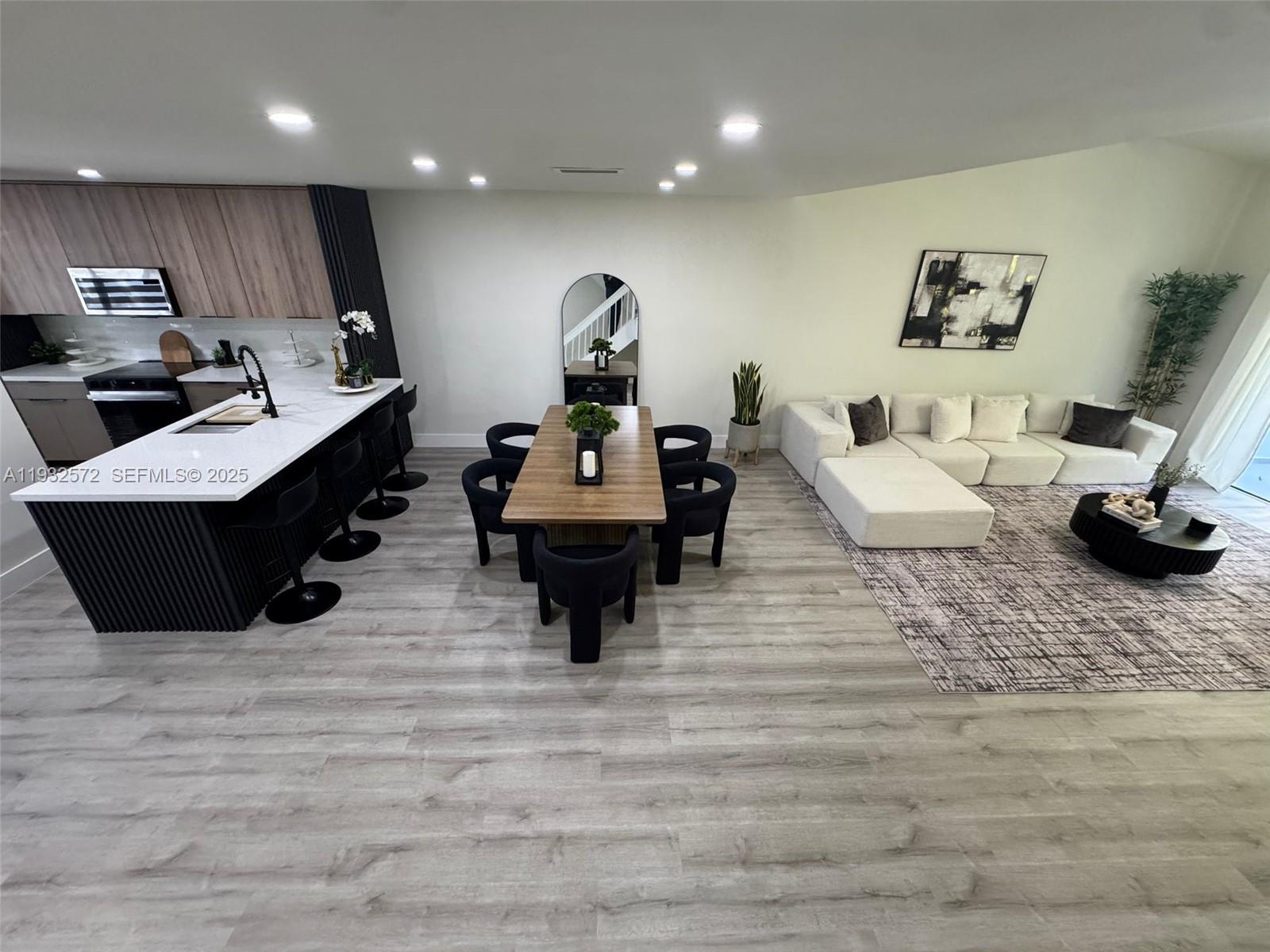 THE TOWNHOMES OF DORAL OA - Residential