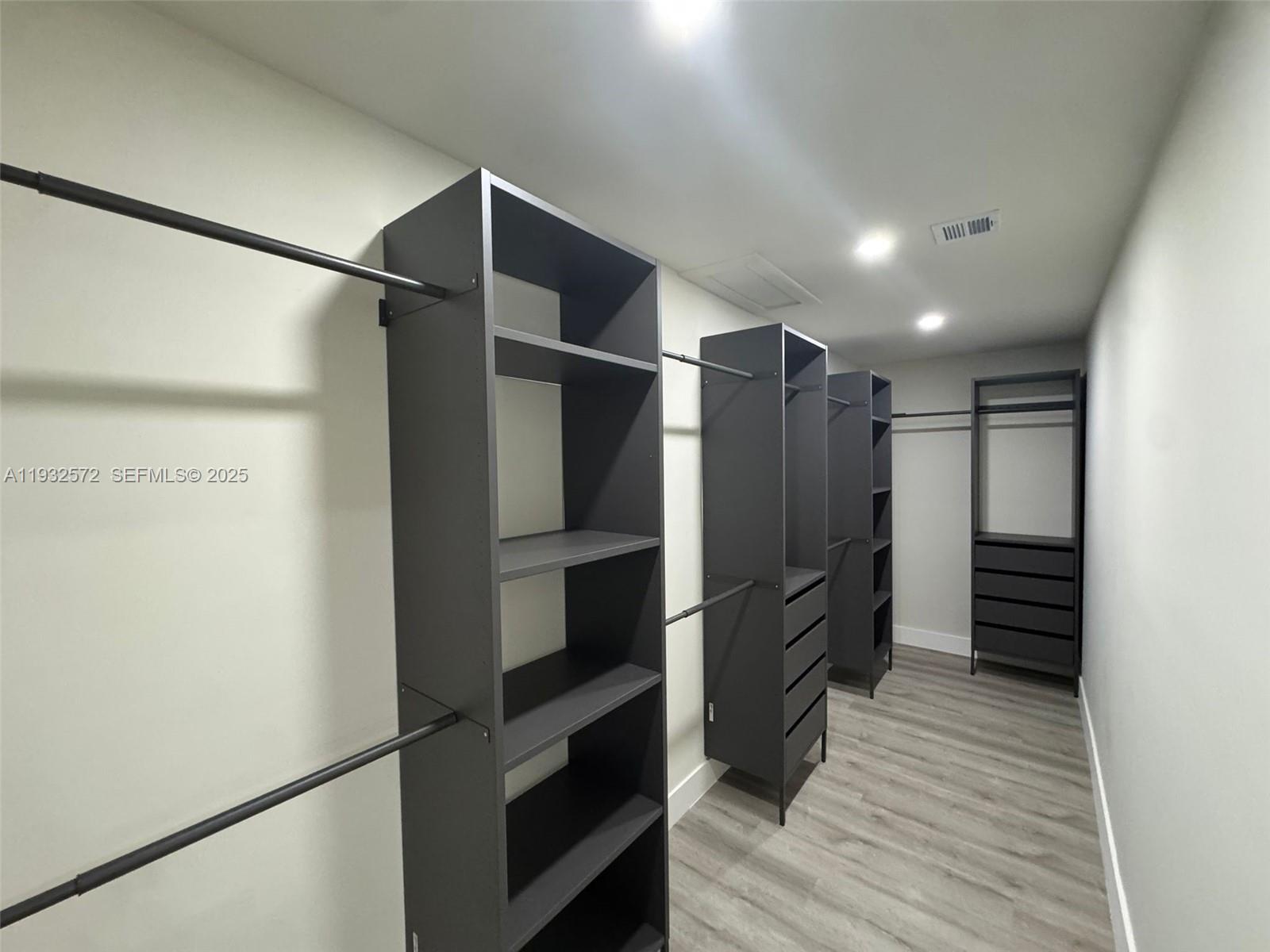 THE TOWNHOMES OF DORAL OA - Residential