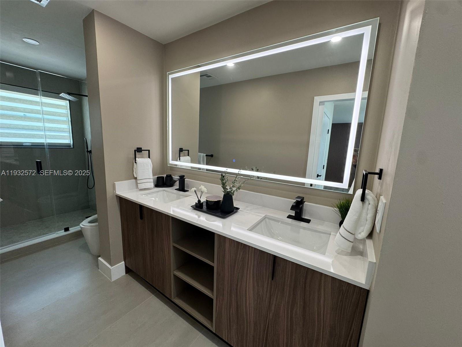 THE TOWNHOMES OF DORAL OA - Residential