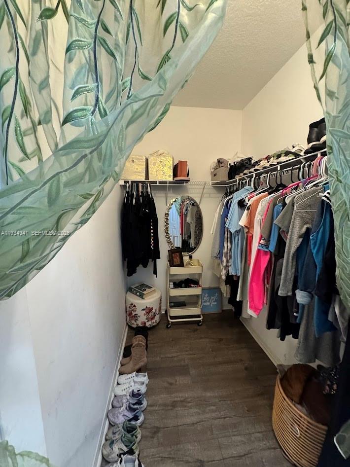 VENTURA AT MALIBU BAY - Residential