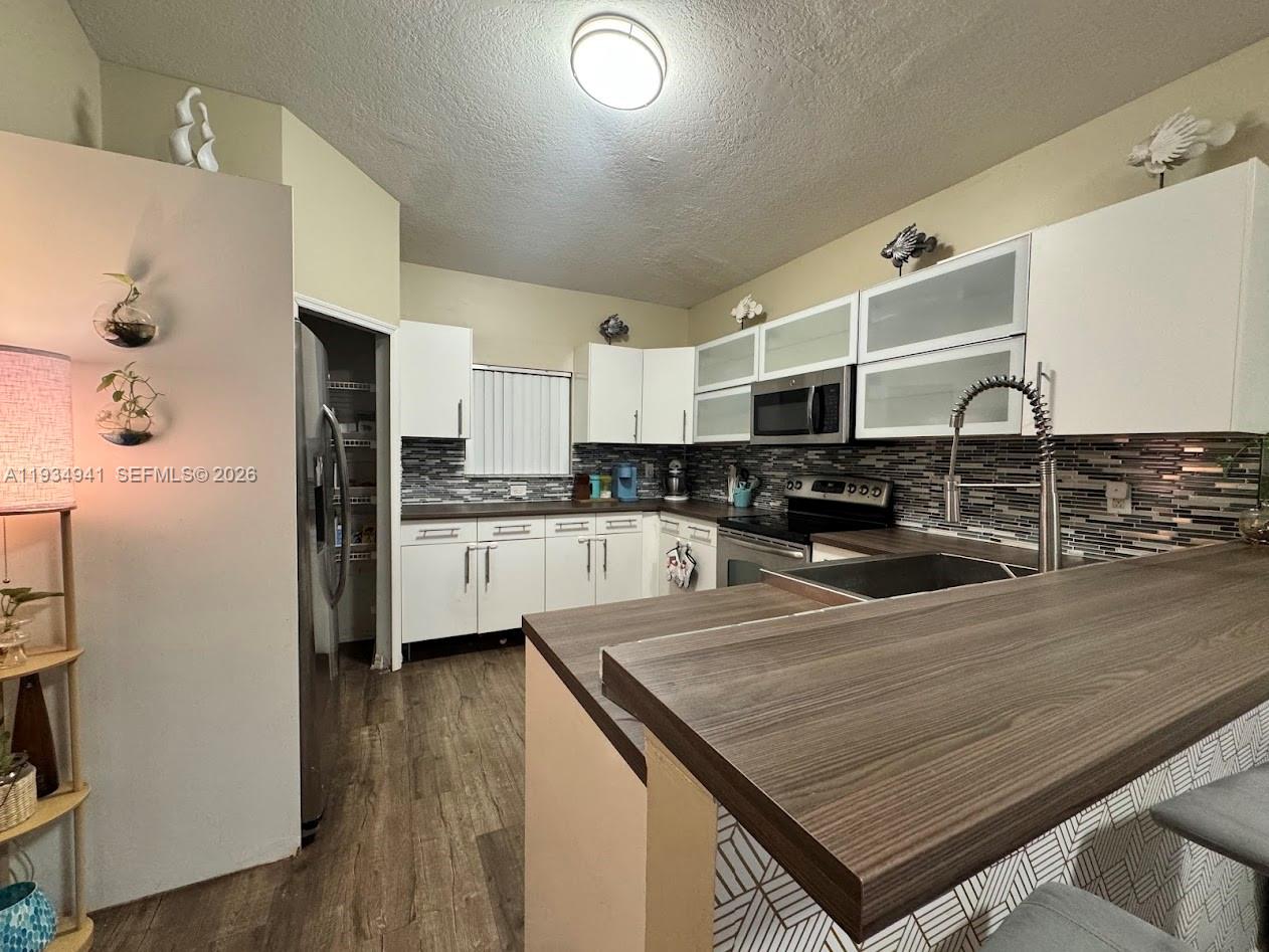 VENTURA AT MALIBU BAY - Residential