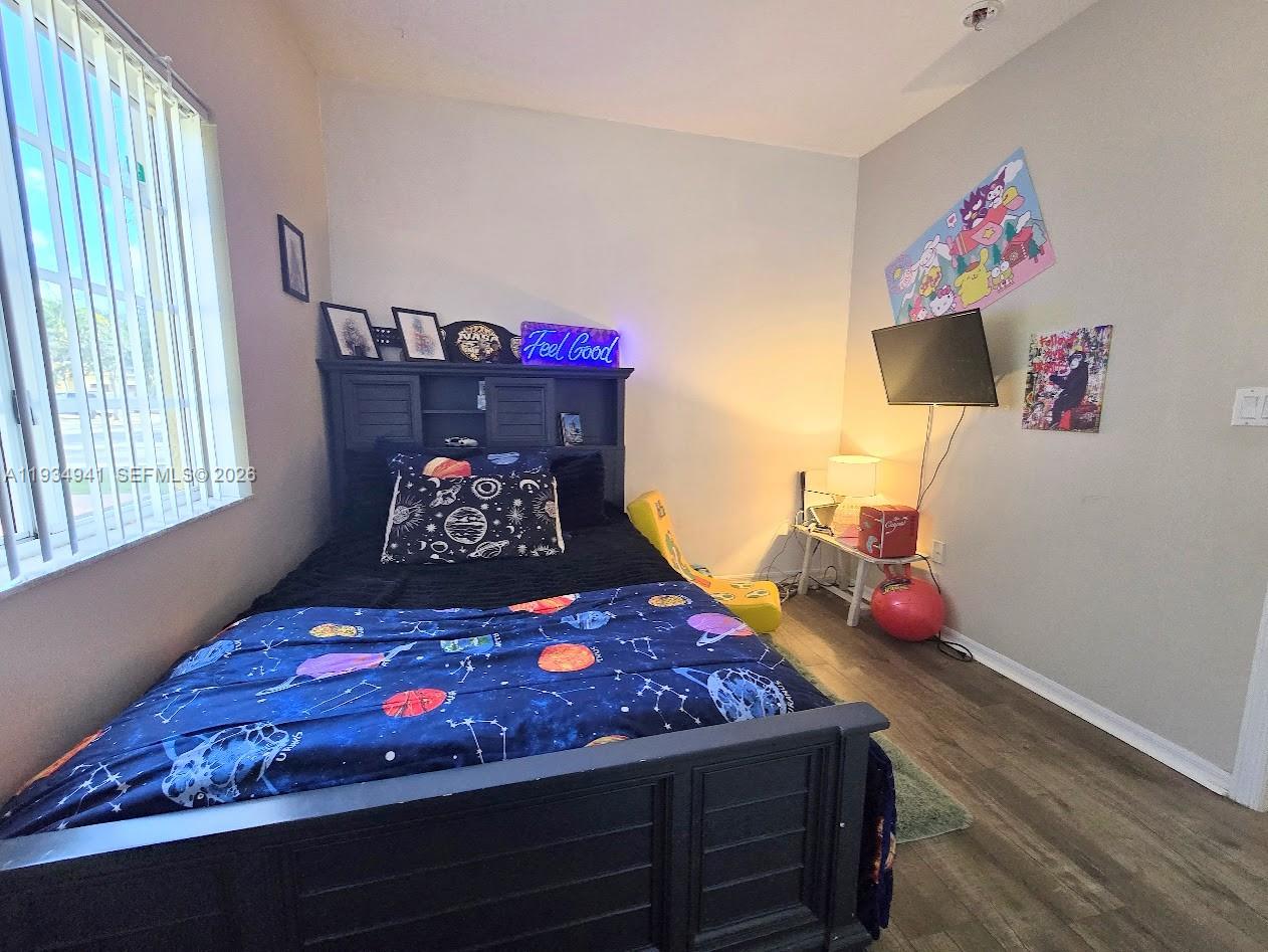 VENTURA AT MALIBU BAY - Residential