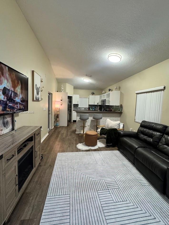 VENTURA AT MALIBU BAY - Residential