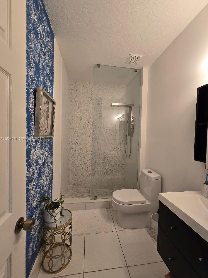 VENTURA AT MALIBU BAY - Residential