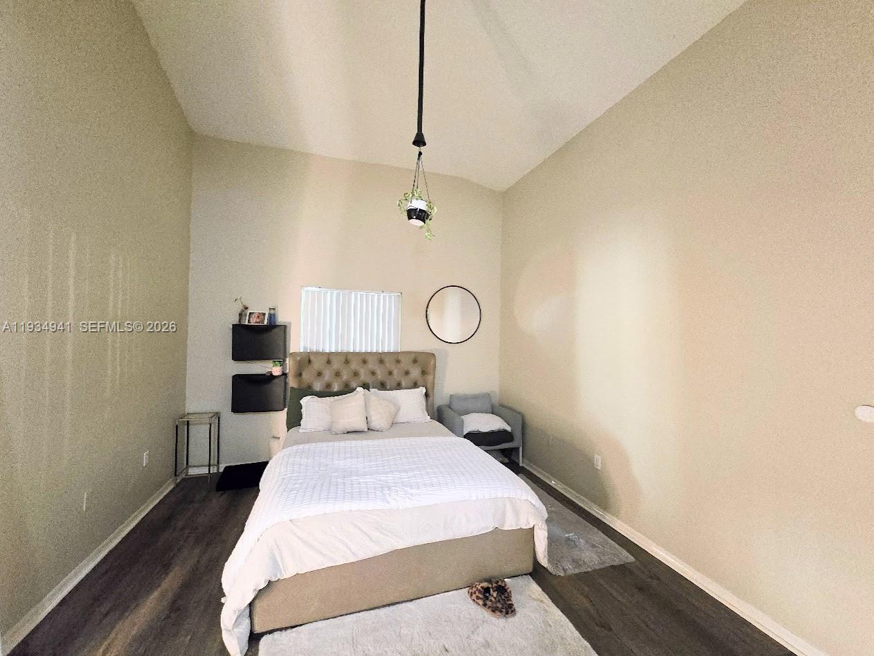 VENTURA AT MALIBU BAY - Residential