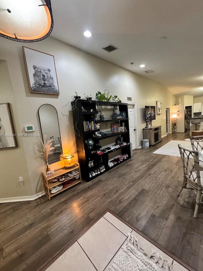 VENTURA AT MALIBU BAY - Residential