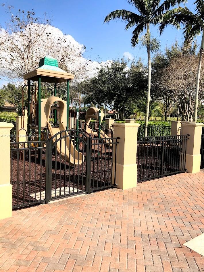 VENTURA AT MALIBU BAY - Residential