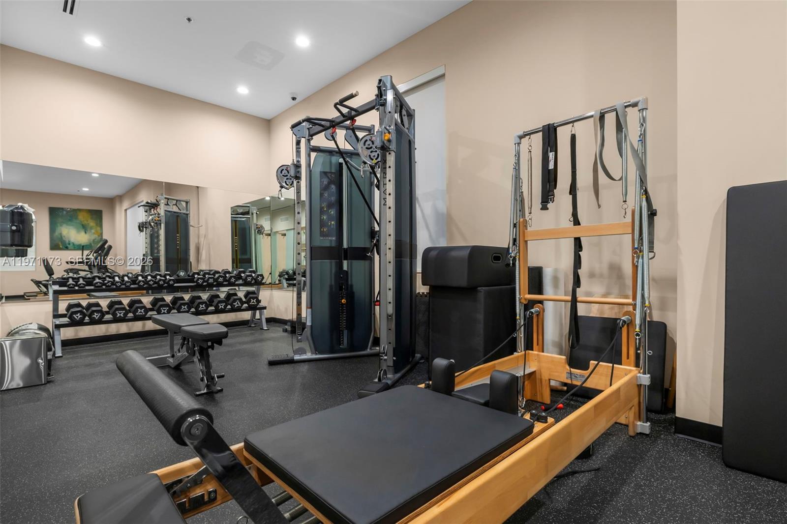 GABLES ON THE GREEN CONDO - Residential