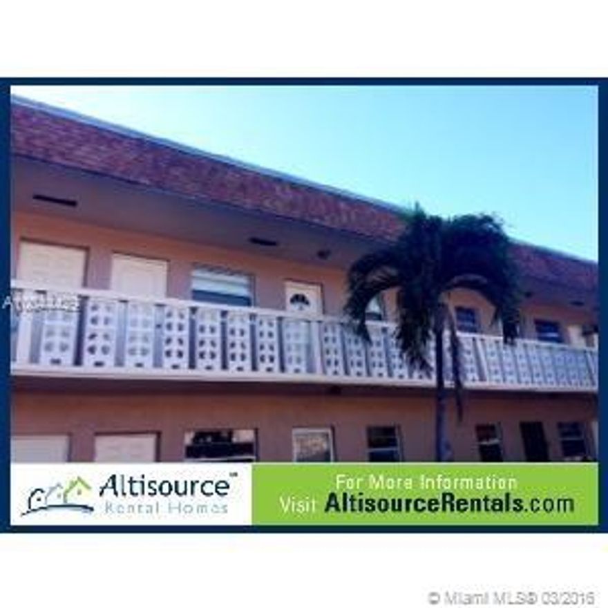 Remodeled condo unit at Pinewood, features two bedrooms and two baths, fresh painted, new appliances and more close to Hollywood Blvd and I95.