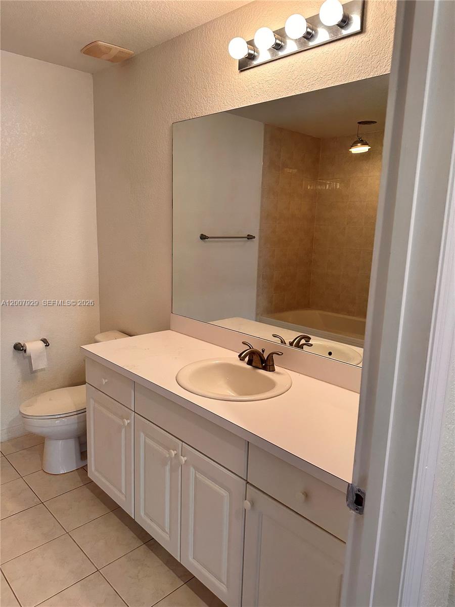THE PRESERVE AT THE SAVAN - Residential