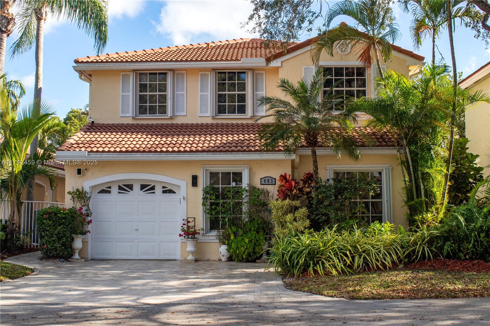 Property for Sale at 803 Garnet Circles, Weston, Broward County, Florida - Bedrooms: 4 
Bathrooms: 3  - $745,700