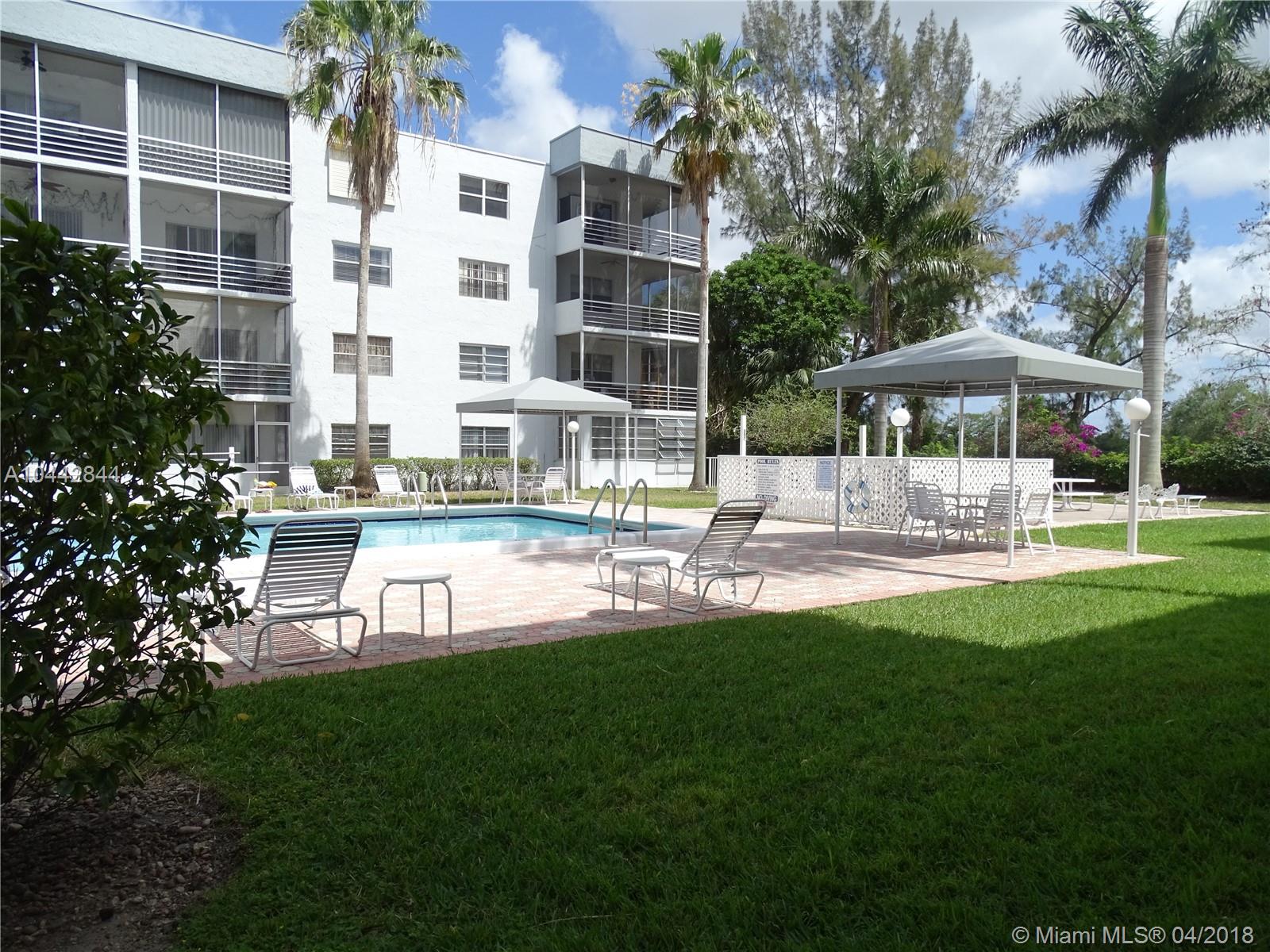 QUAIL RUN OF SUNRISE UNIT - Residential