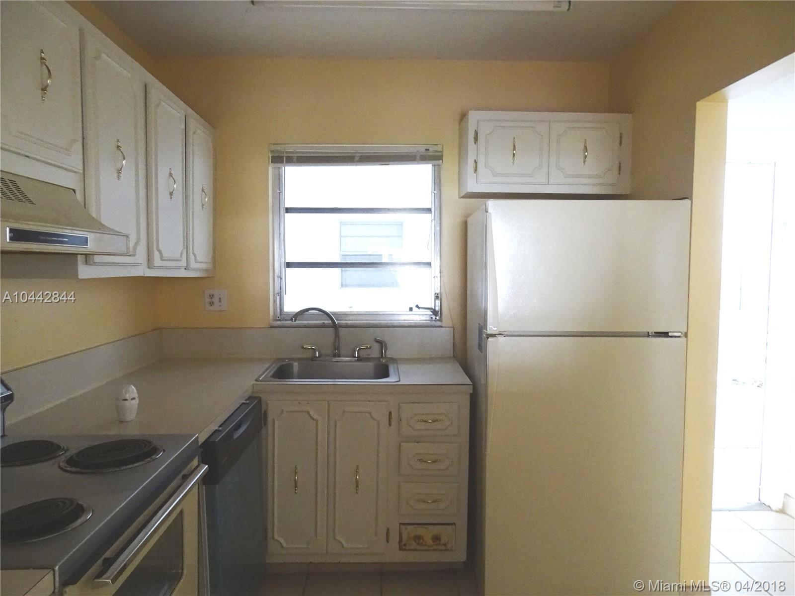 QUAIL RUN OF SUNRISE UNIT - Residential