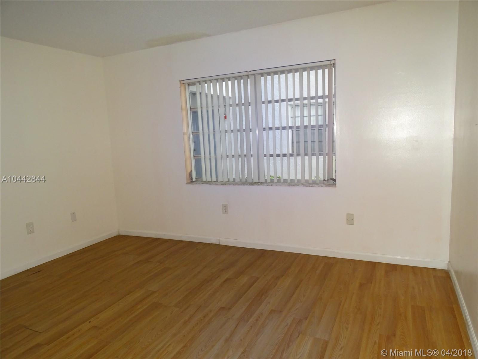 QUAIL RUN OF SUNRISE UNIT - Residential