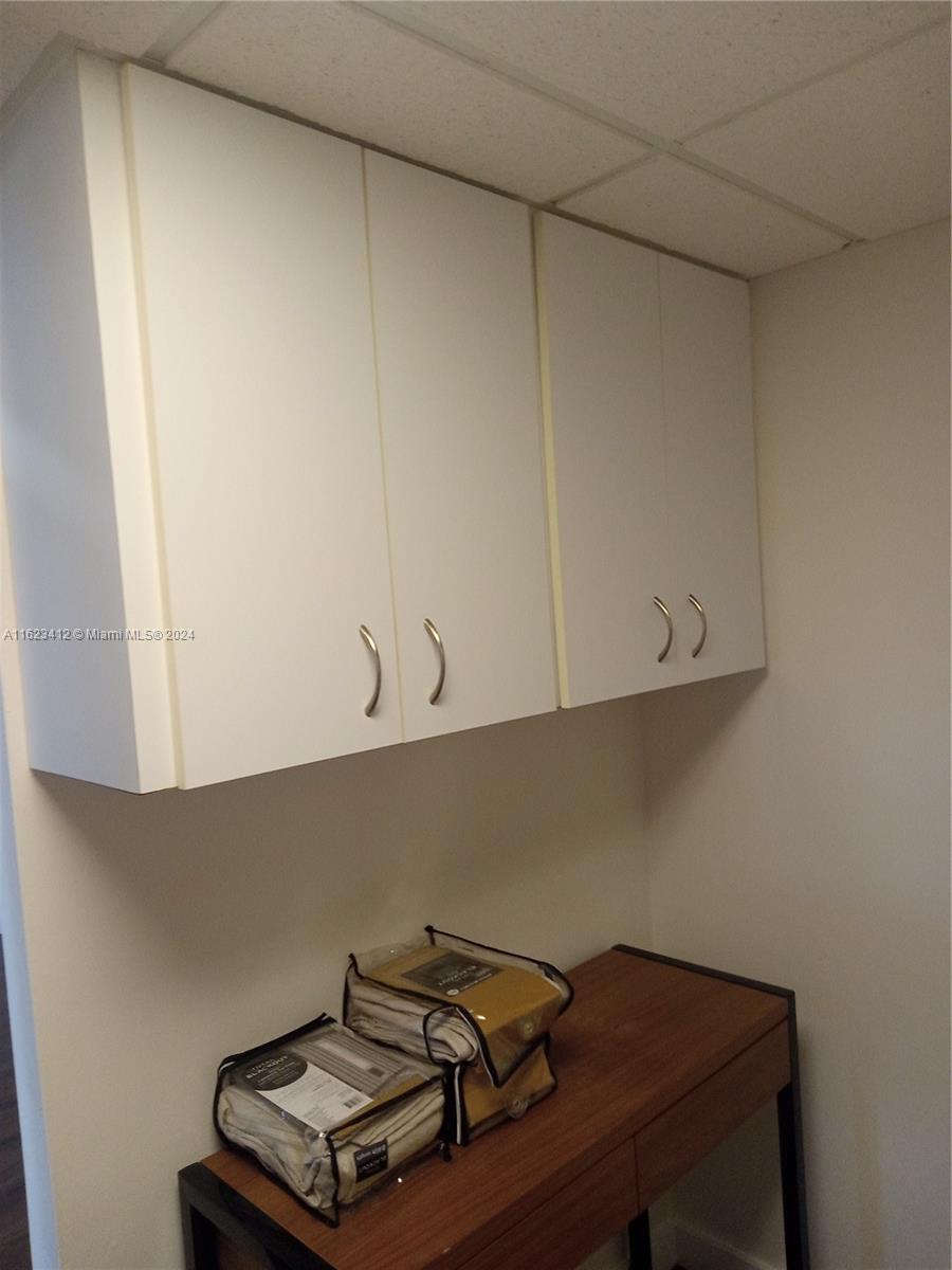 THE LEDGES CONDO - Residential Lease