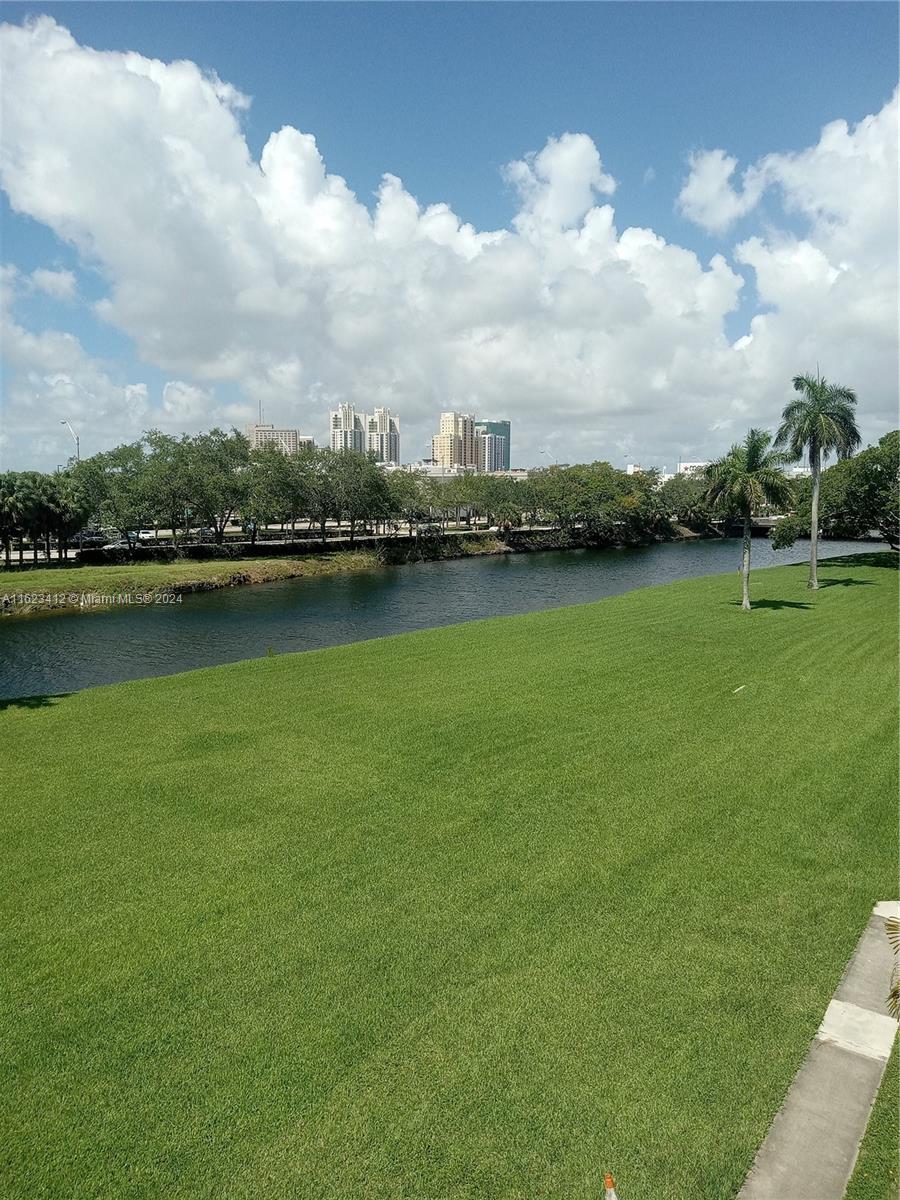 THE LEDGES CONDO - Residential Lease