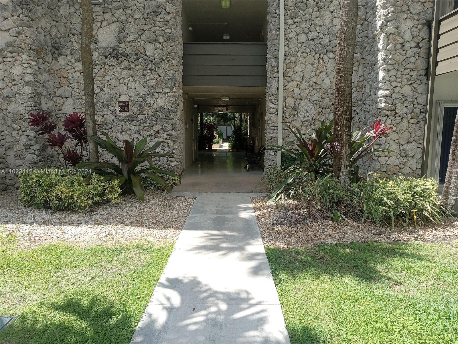 THE LEDGES CONDO - Residential Lease