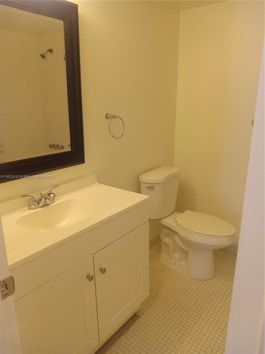 THE LEDGES CONDO - Residential Lease