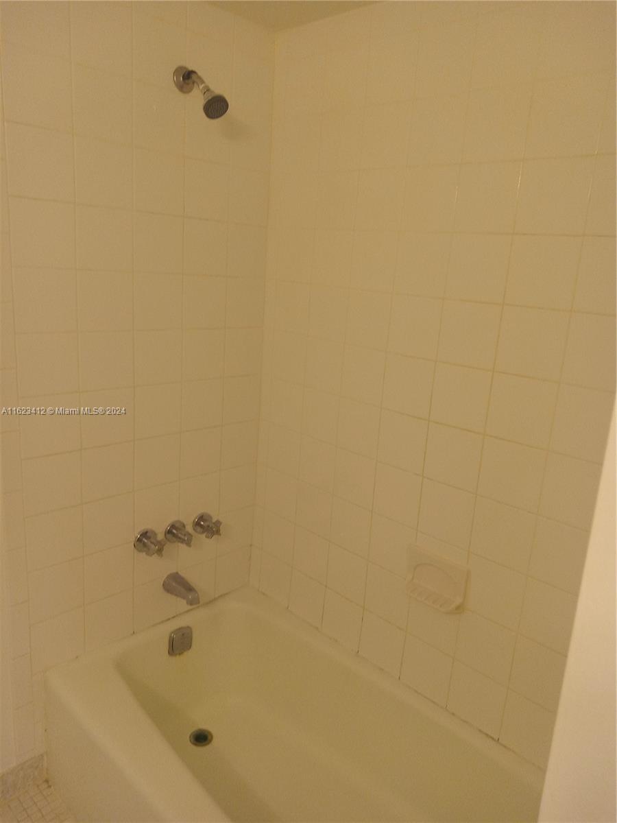 THE LEDGES CONDO - Residential Lease