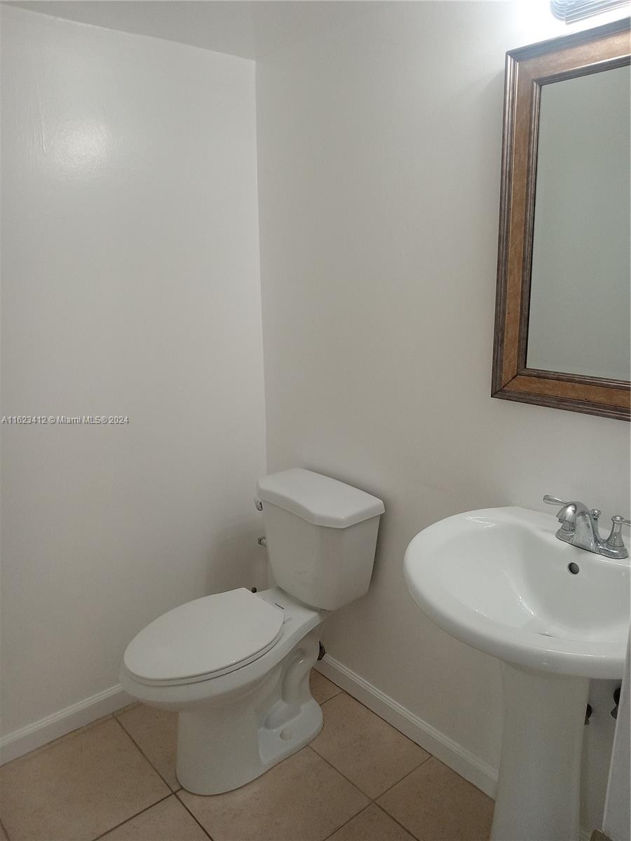 THE LEDGES CONDO - Residential Lease
