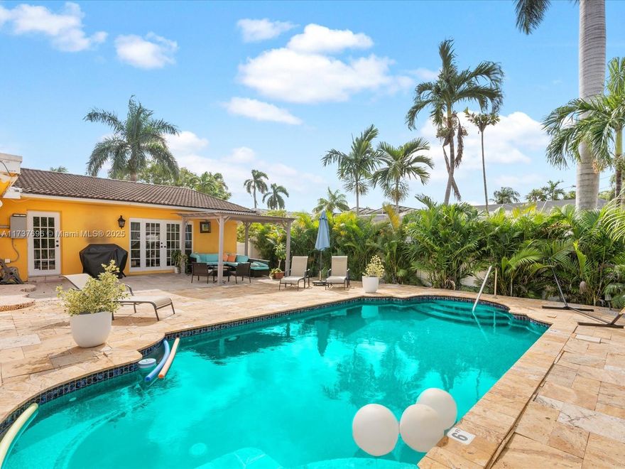 BEAUTIFUL  AND COZY 4 BED/ 3  FULL BATH AND  FENCE YARD PERFECT FOR ENTERTAINING. RECENTLY UPDATED TURN KEY HOUSE IS READY FOR IT`S NEXT OCCUPANTS HOME IN GREAT CONDITION 5 MINUTES FROM THE BEACH, SHOPPING AREA, PUBLIX, WALMART AND RESTAURANTS. ENJOY BIKING & MANY OUTDOOR ACTIVITIES & EXERCISES. INTERIOR FEATURES AN OPEN AND SPACIOUS FLOOR PLAN. FULL WASHROOM IN THE POOL AREA. SEPARATE SHED AND UTILITY ROOM. UPGRADED WITH AN AMAZING OVERSIZED MASTER SUITE COMBINED WITH ADDITIONAL ROOM. FULL WASHROOM IN THE POOL AREA. SEPARATE SHED AND UTILITY ROOM.The owner prefers ANNUAL rent but a short term, min 6 month lease is negotiable at a higher price. Close to houses of worship