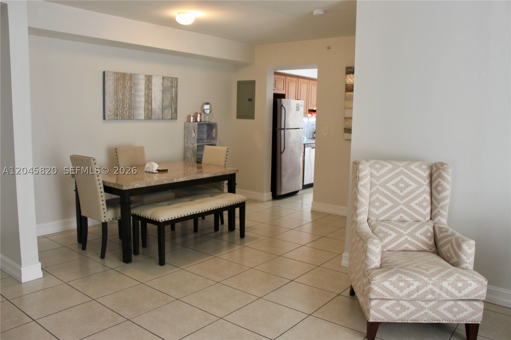 2501 Douglas Rd 304