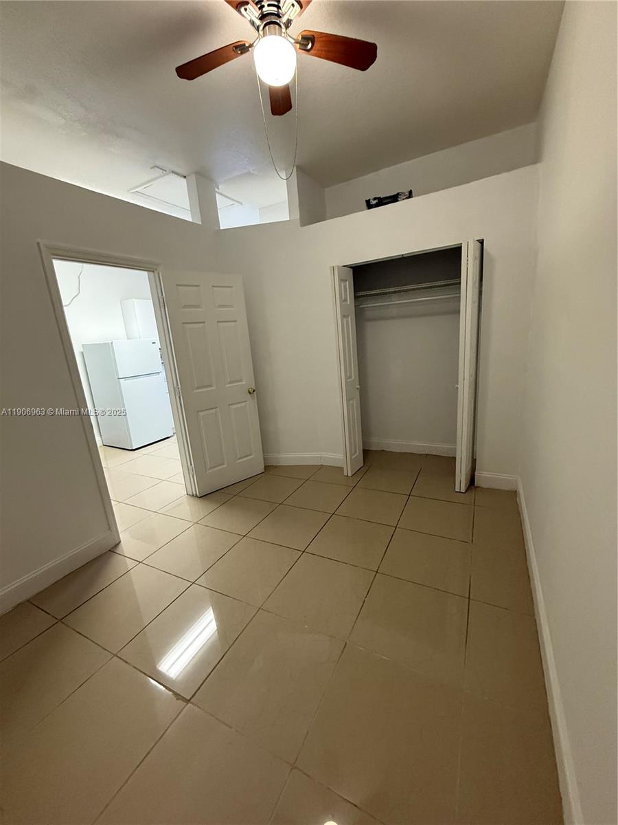 SILVER PALM HOMES - Residential Lease