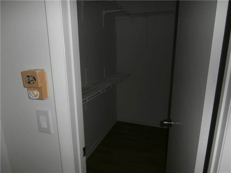 WOODSCAPE CONDO - Residential Lease